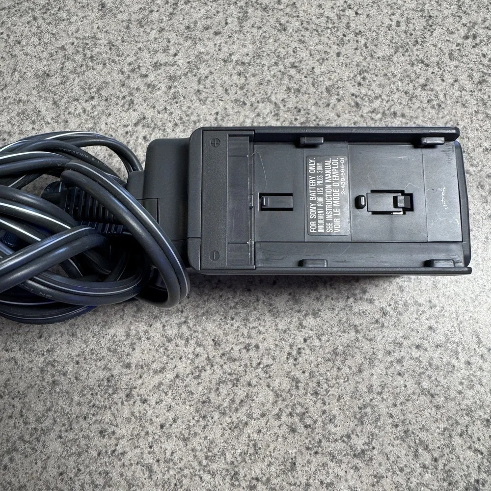 Sony AC-V500 Adaptor Handycam Charger